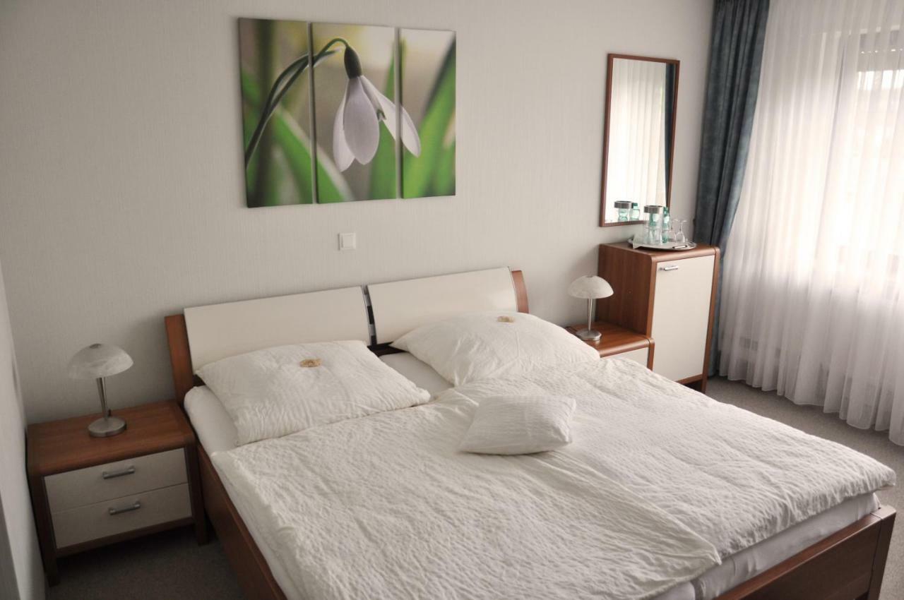 Hotel Effelder Buergerstube Wassenberg Esterno foto